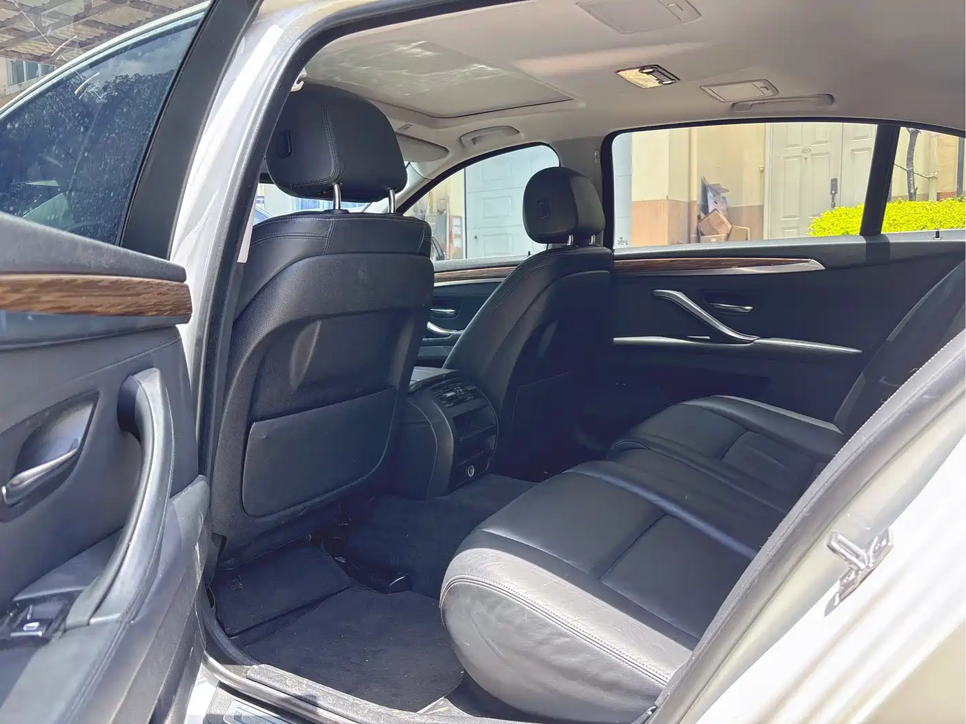 BMW 5 Series 2013 525Li Excellence Edition фото 8