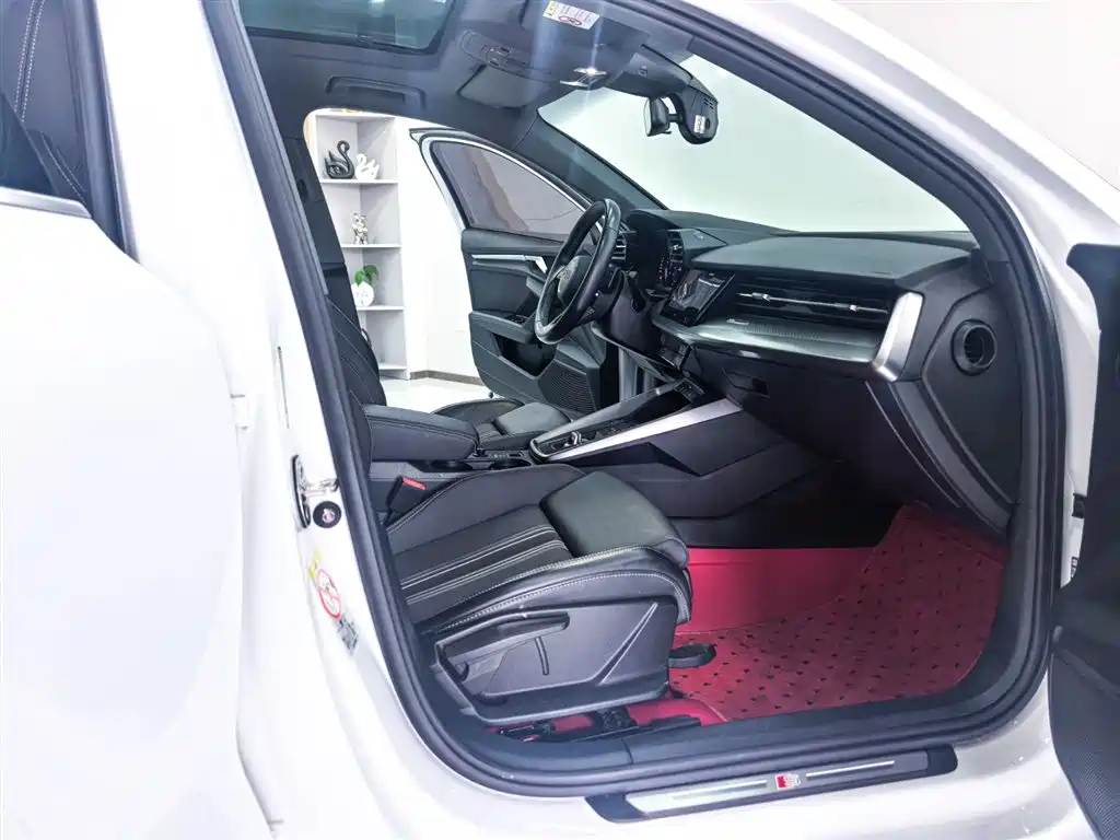 Audi A3 2023 Facelift A3L Limousine 35 TFSI Fashion Sport фото 14