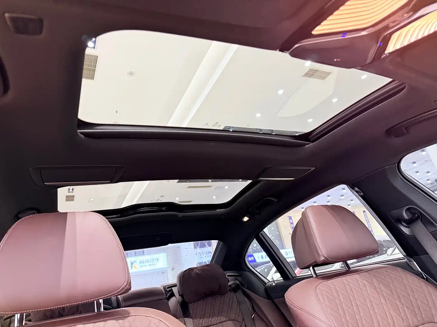 BMW 7 Series 2019 730Li M Sport Package фото 18