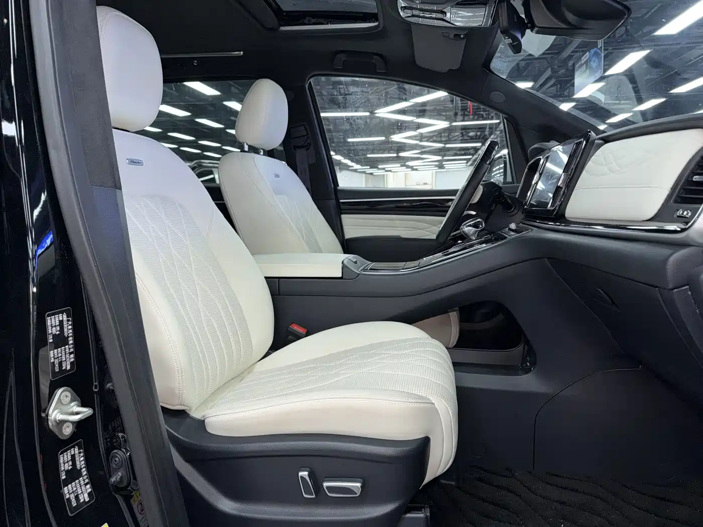Фото 10 - GAC Trumpchi Trumpchi M8