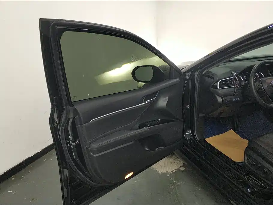 Toyota Camry 2021 2.0G Luxury Edition фото 7
