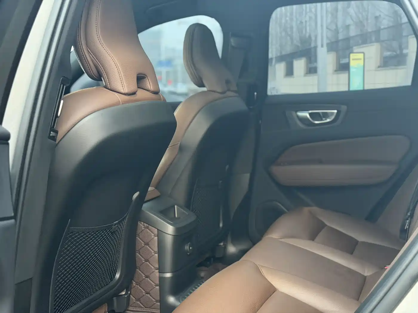 VOLVO XC60 PLUG IN HYBRID