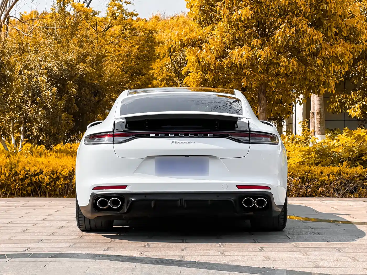 PORSCHE PANAMERA
