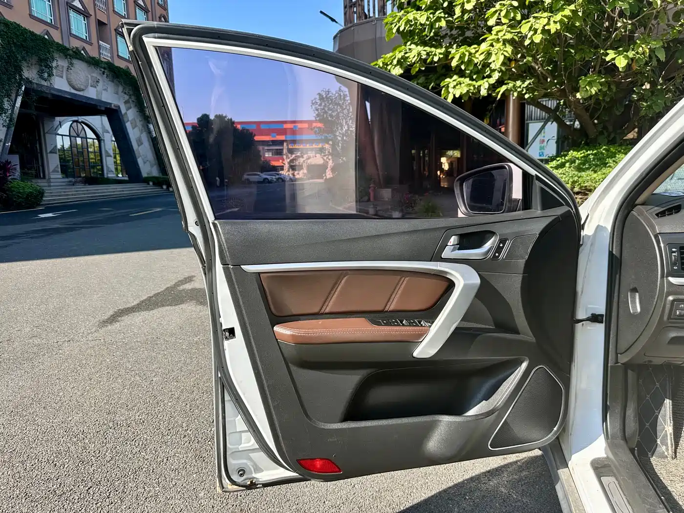 GEELY AUTOMOBILE EMGRAND