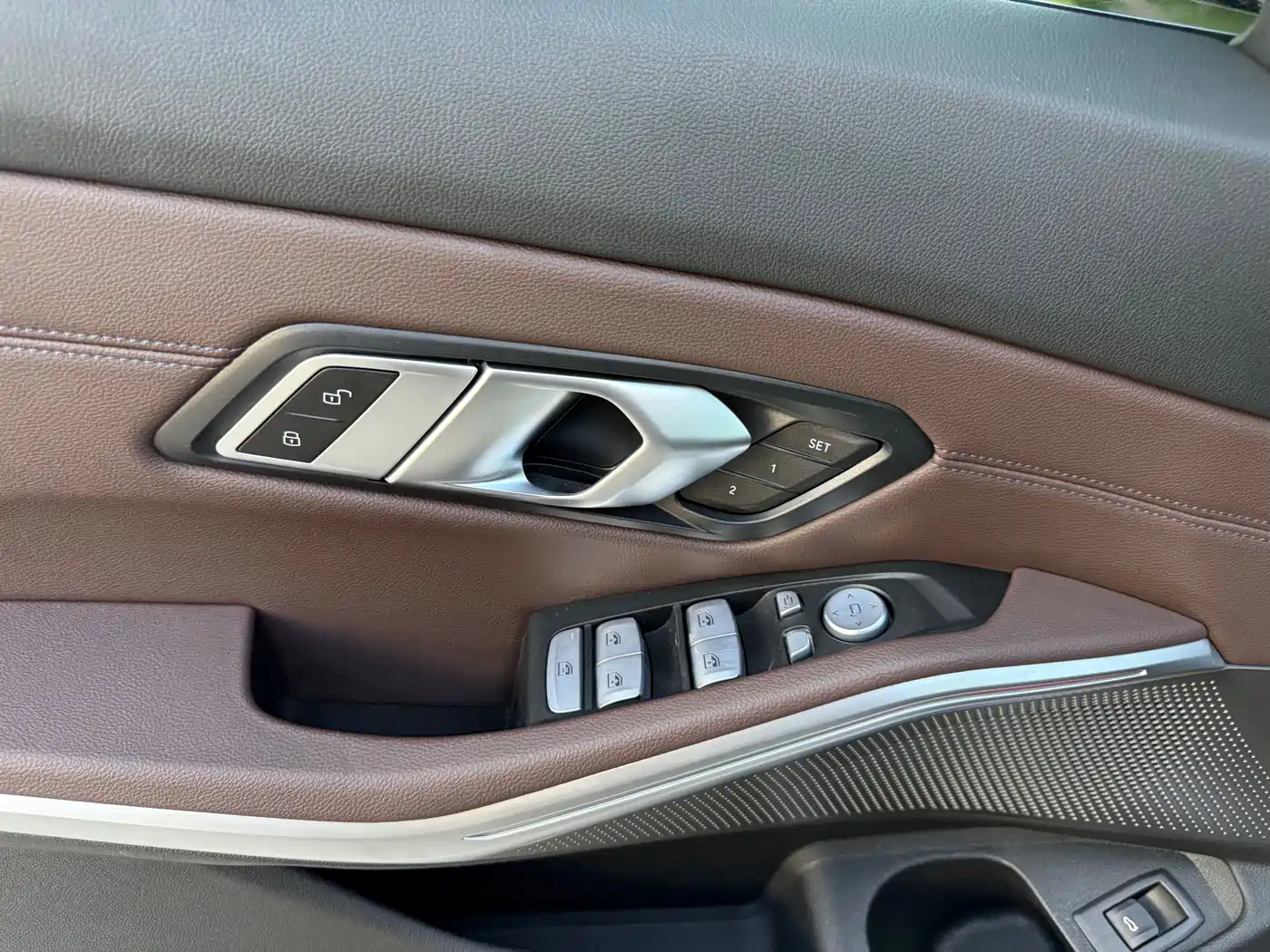 BMW 3 Series 2023 325Li M Sport Package фото 18