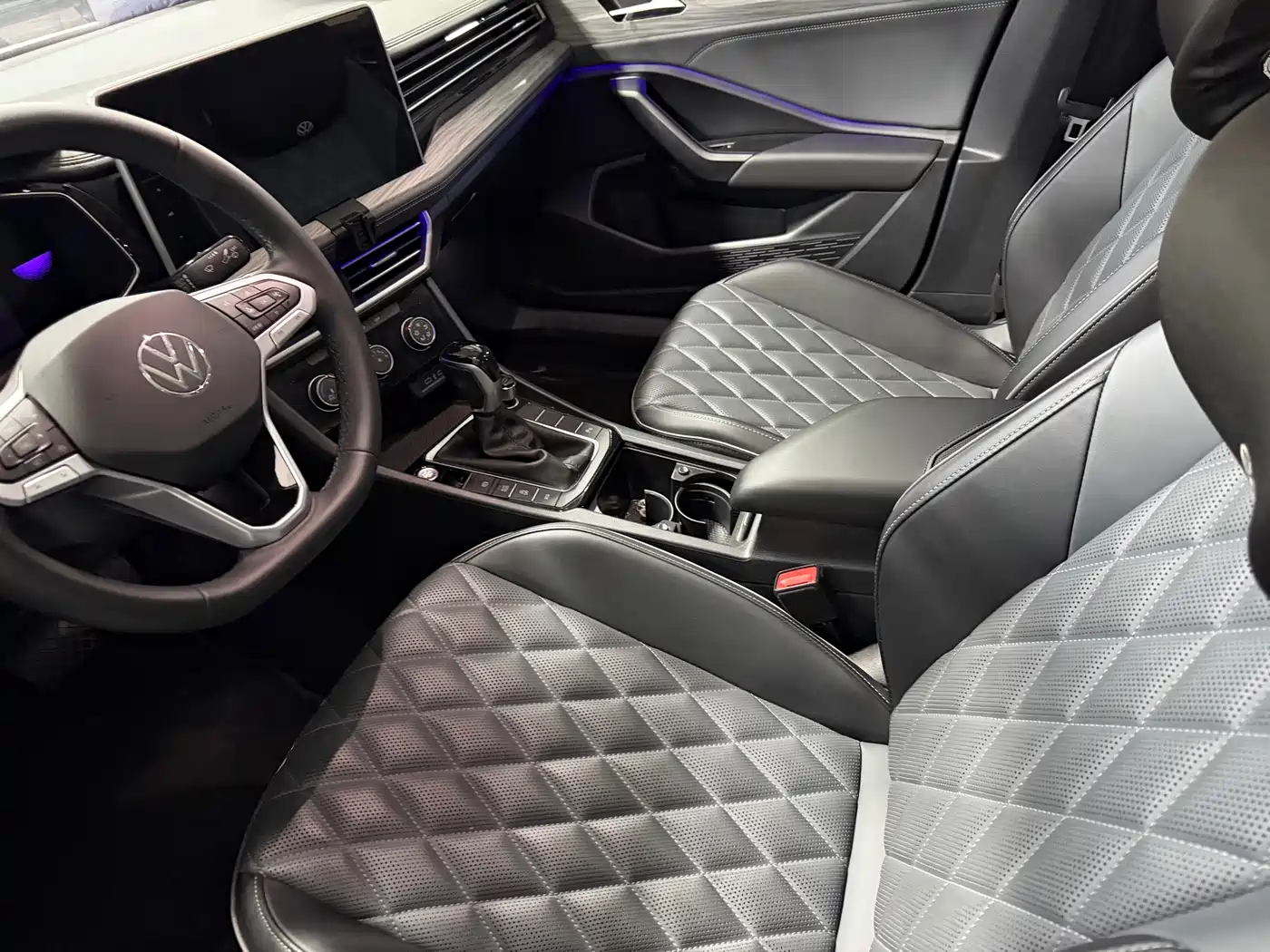 Volkswagen Sagitar 2024 300TSI DSG Flying Edition фото 7
