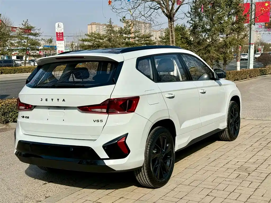 JETTA VS5