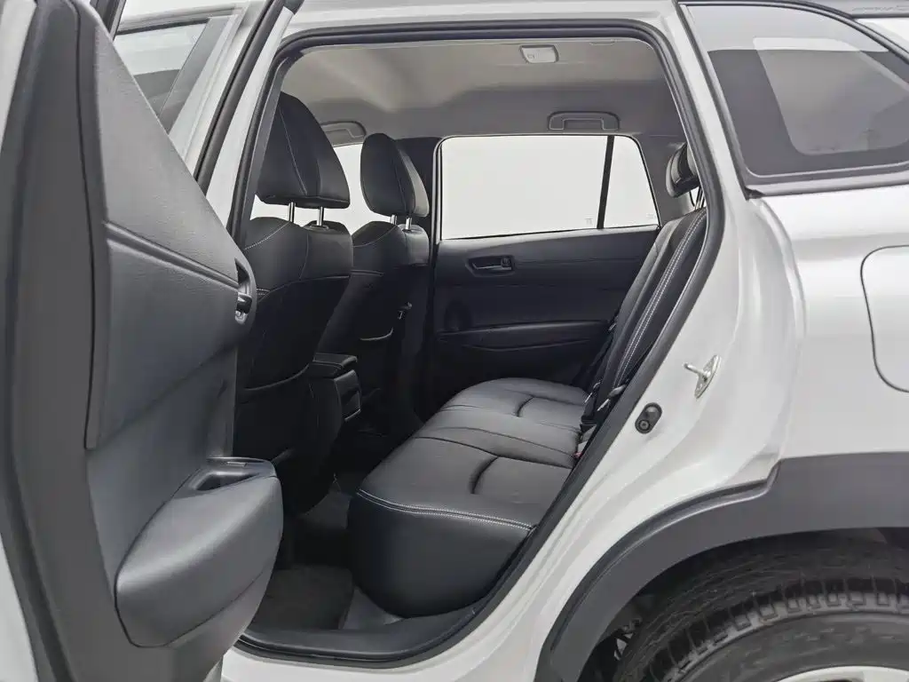 Toyota Corolla Cross 2025 2024 Model 2.0L Pioneer Edition