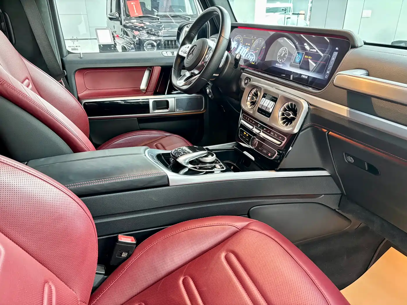 Mercedes-Benz G-Class 2023 G 500 фото 8