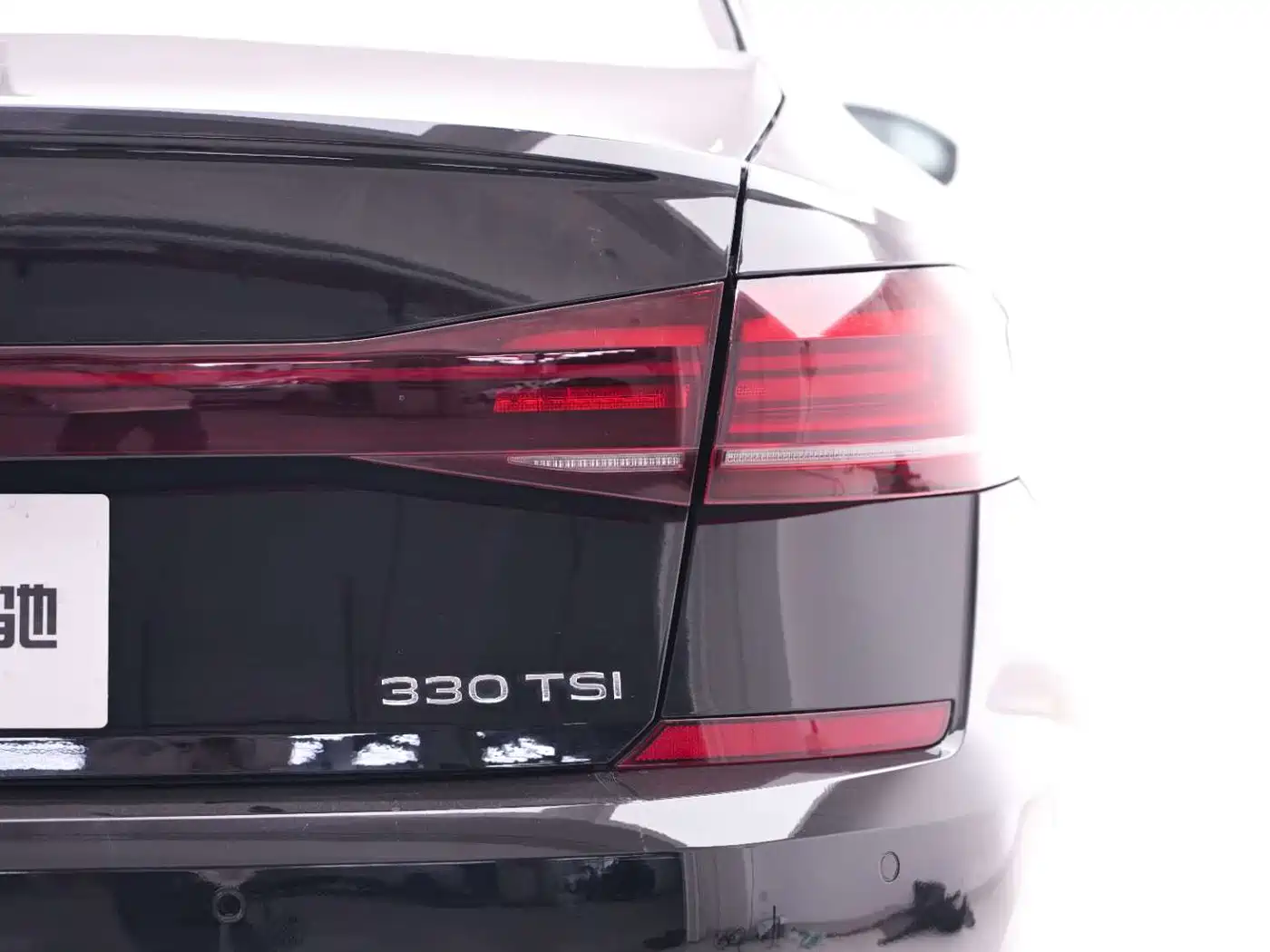 Volkswagen Passat 2023 Facelift 330TSI Starlight Luxury Edition фото 19
