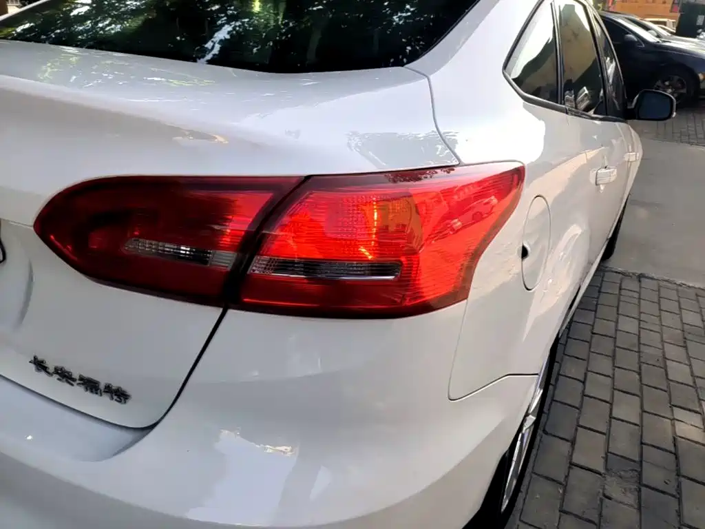 Ford Focus 2018 2018 Sedan Classic 1.6L Automatic Trend Smart Edition
