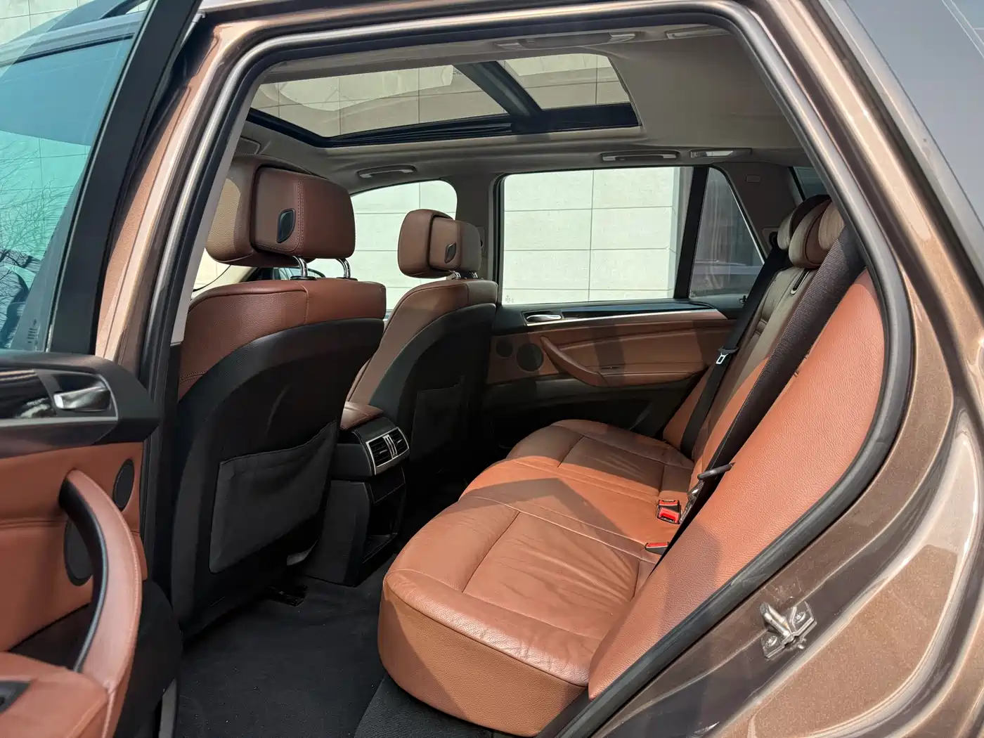 BMW X5 (Import) 2011 xDrive35i Leading Edition фото 9