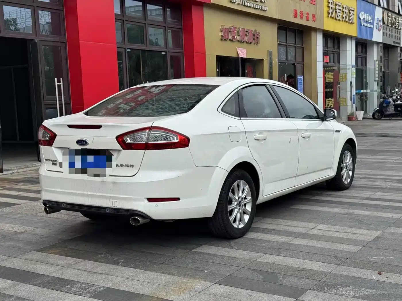 Ford Mondeo 2013 2013 2.3L Fashion Model