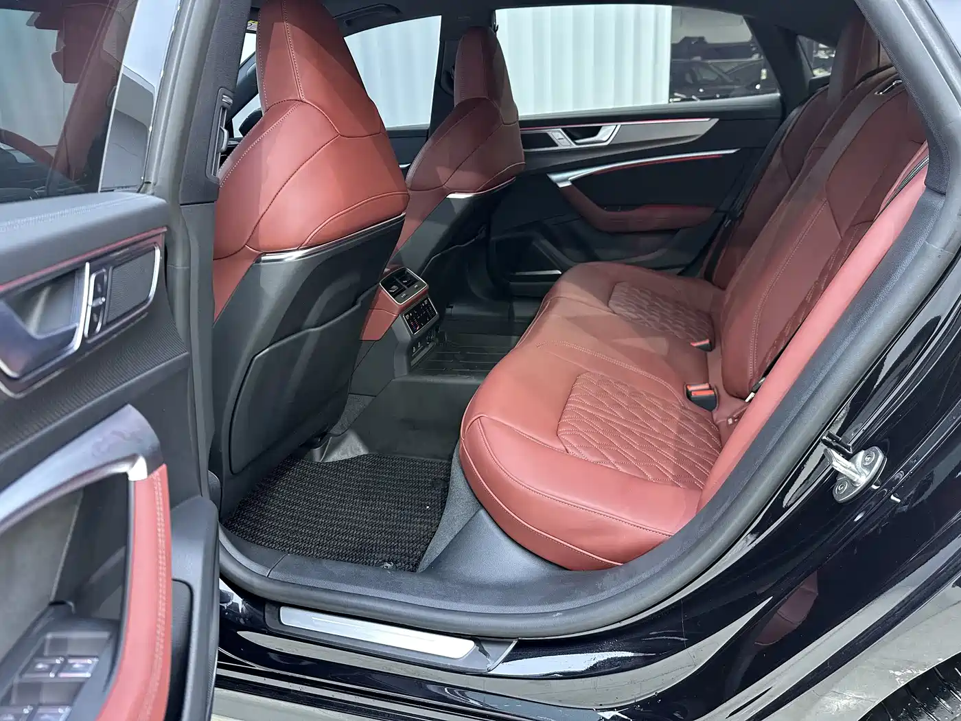 AUDI A7L