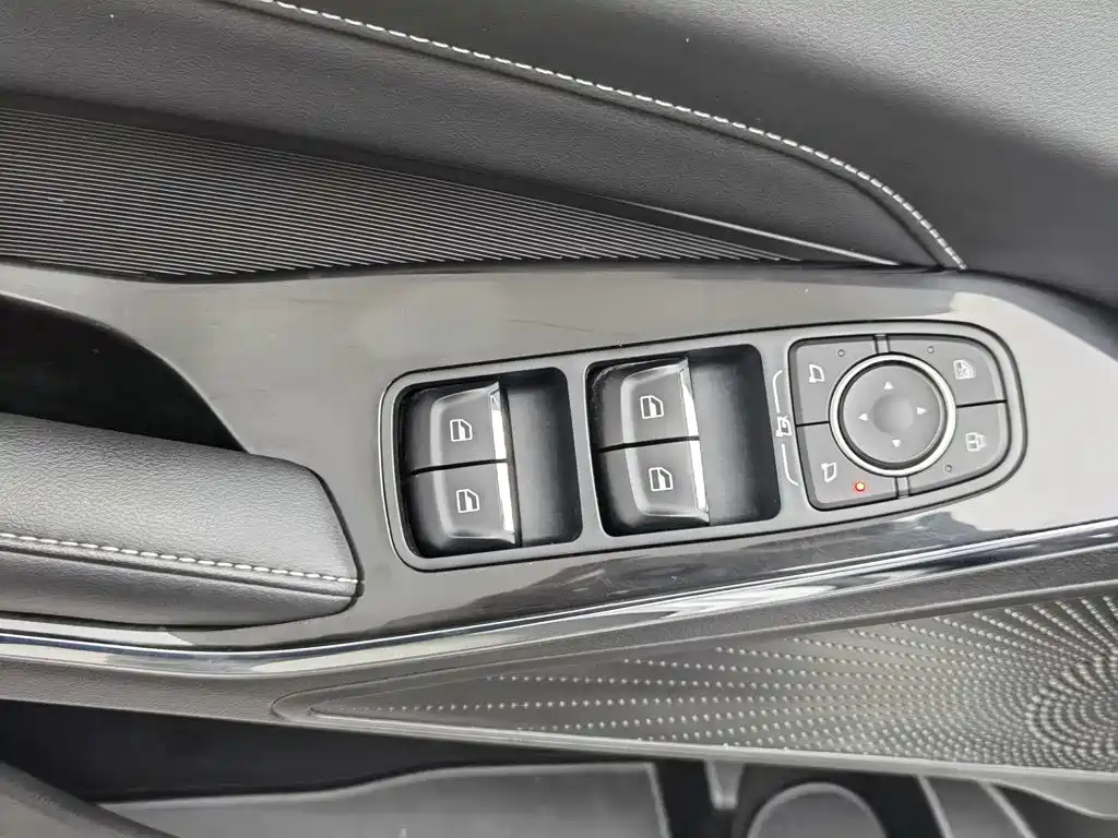 Photo 9 - Haval H6