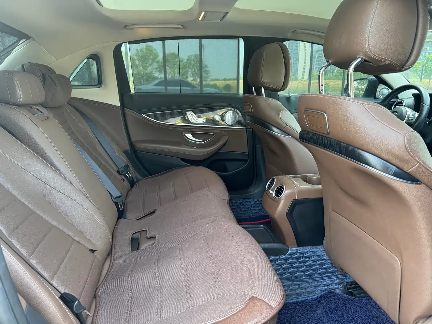 Mercedes-Benz E-Class 2019 E 300 L Sport Luxury фото 13