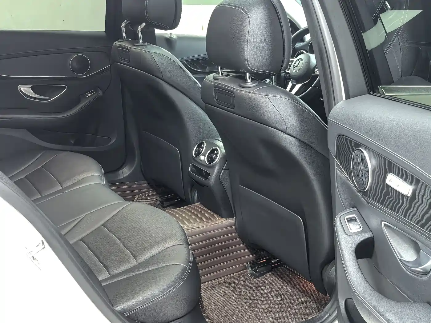 Mercedes-Benz C-Class 2019 C 260 L Sport фото 14