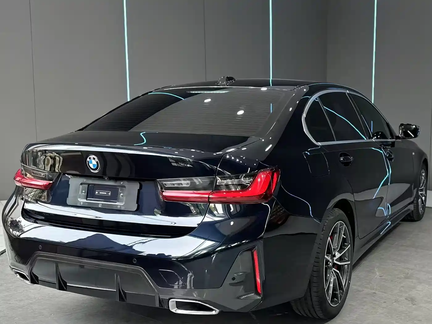 BMW 3 Series 2024 325Li M Sport Package фото 6