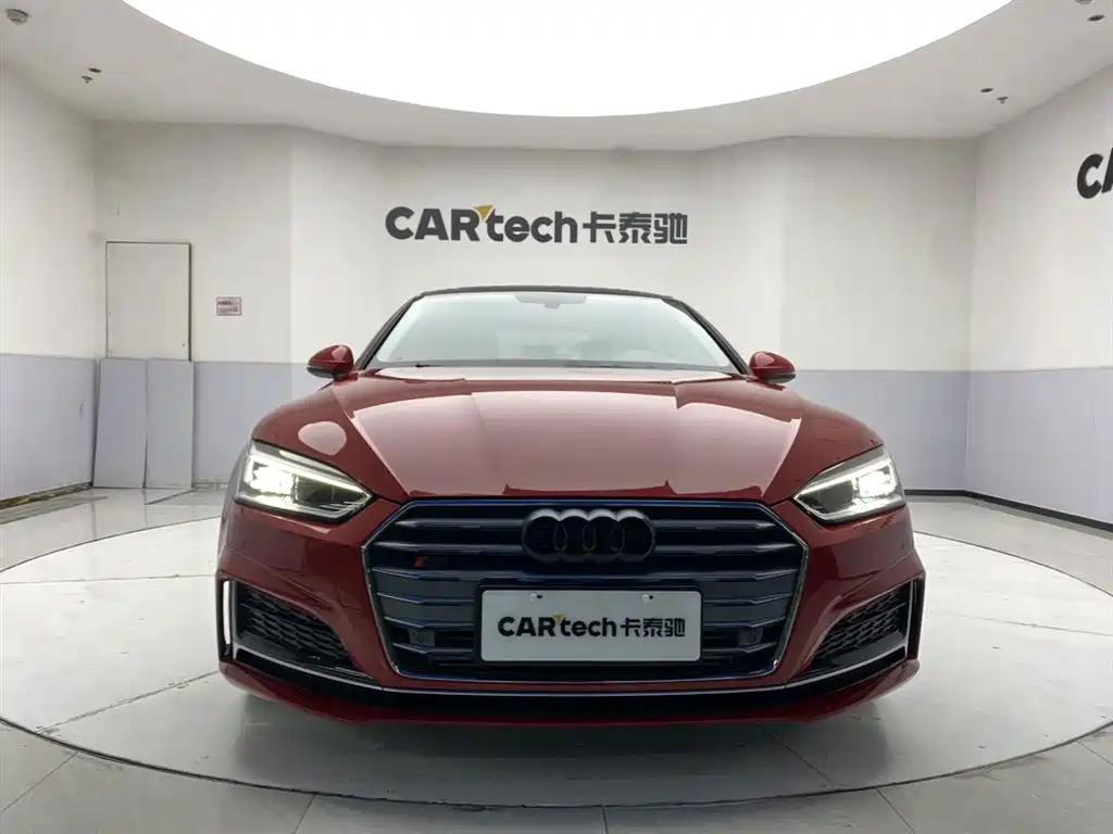 Audi A5 (Import) 2019 Sportback 40 TFSI Fashion фото 2