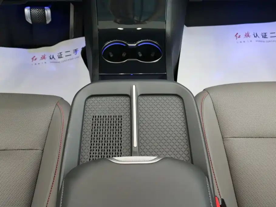 Hongqi EH7 2025 2025 640 AWD Smart Selection Edition