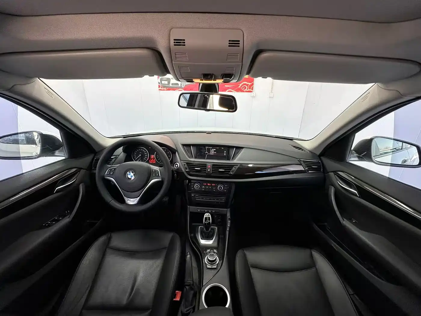 BMW X1 2014 xDrive20i X Design Package фото 4