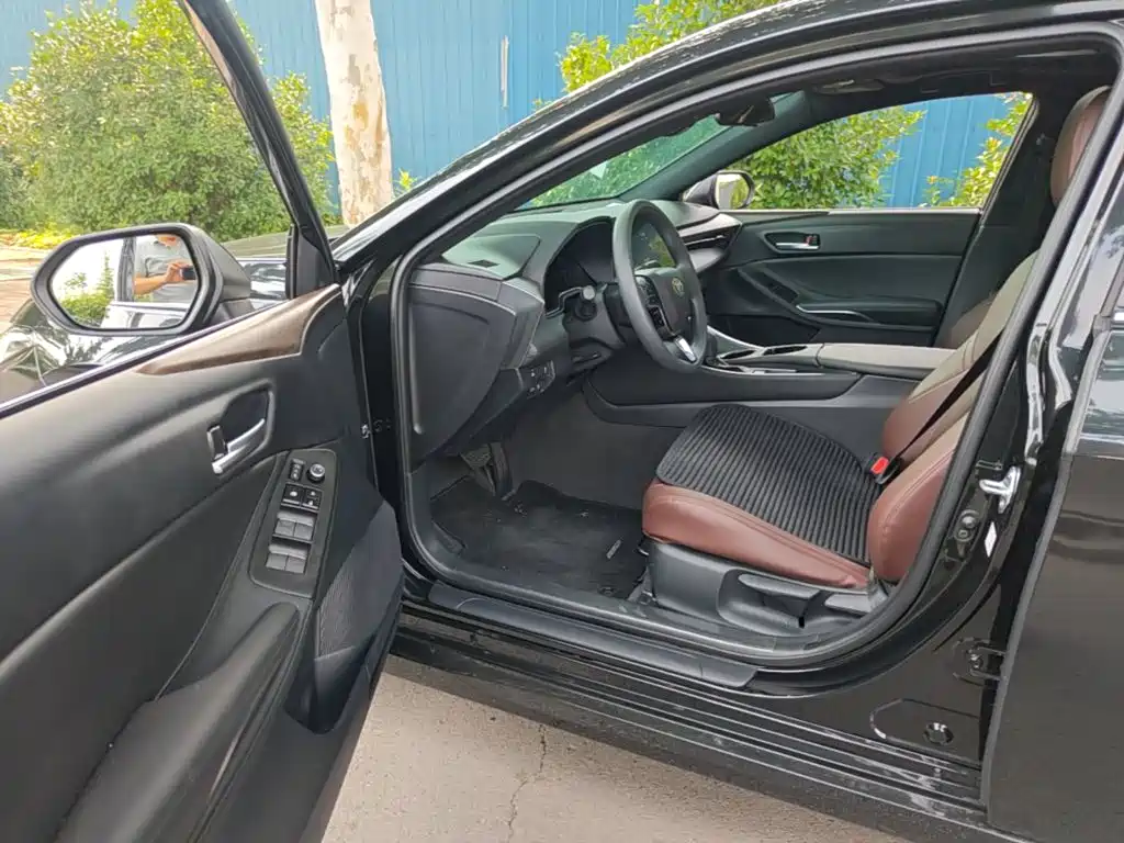 Toyota Avalon 2025 2024 Model 2.0L Progressive Edition