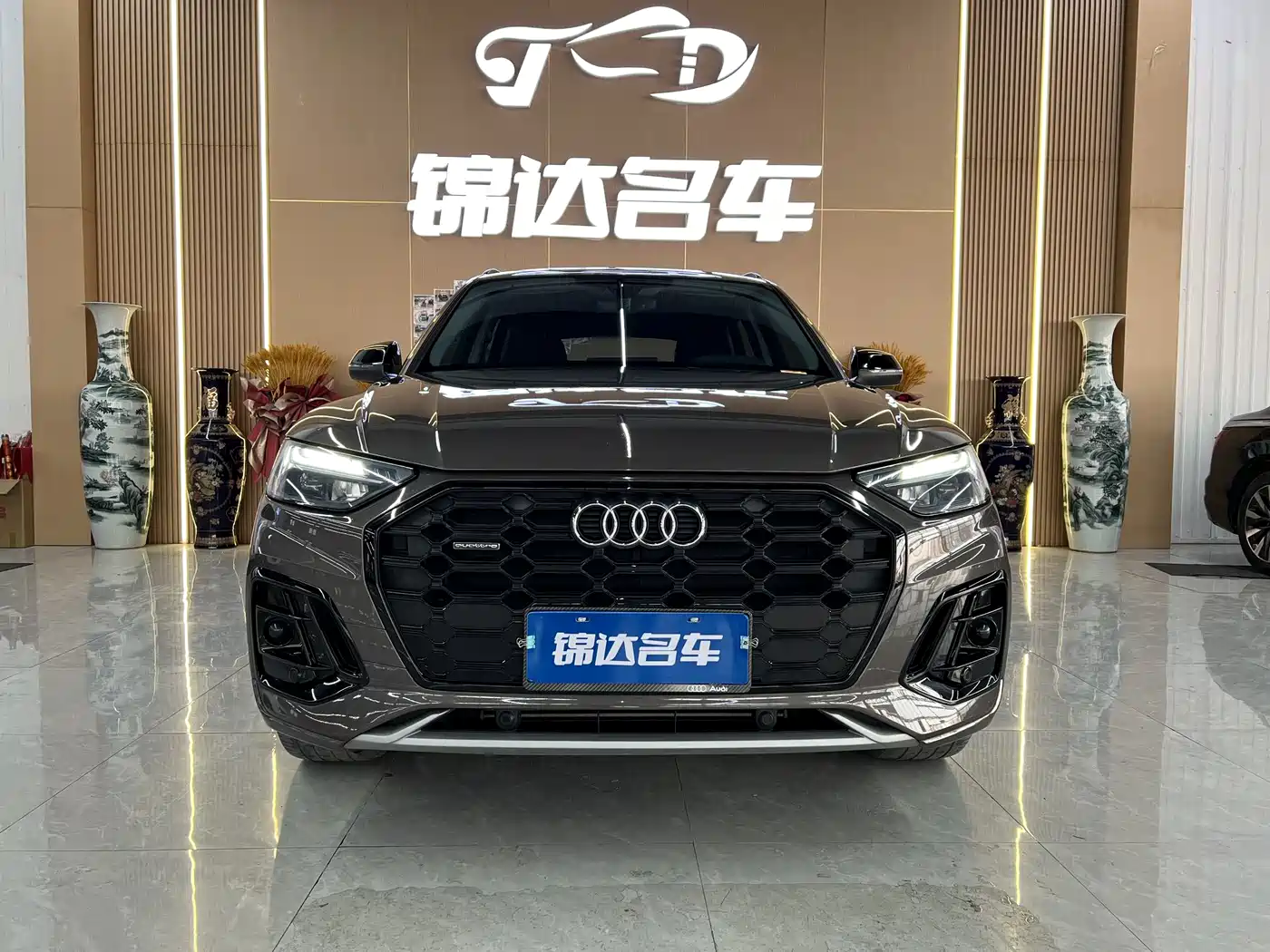 Audi Q5L 2022 40T Luxury Dynamic фото 2