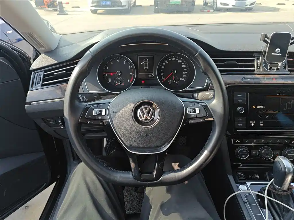 Volkswagen Magotan 2019 330TSI DSG Luxury China V фото 7