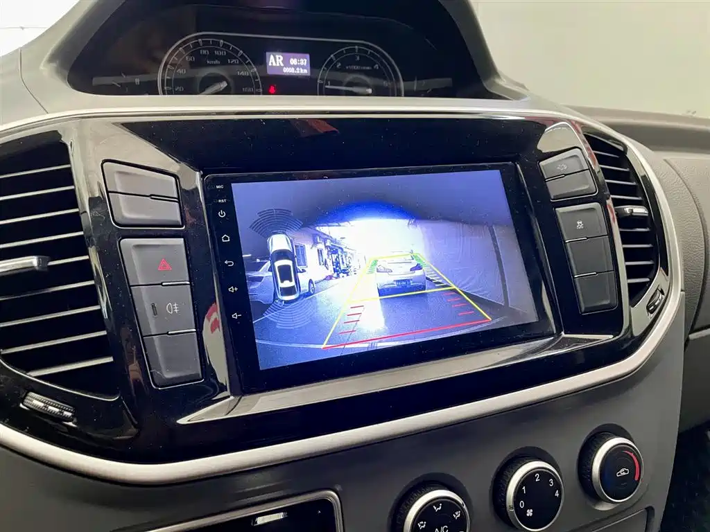 SAIC MAXUS XINTU V80