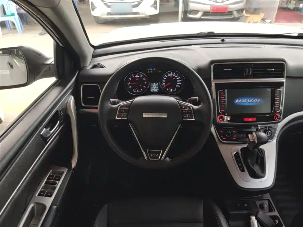 Фото 11 - Haval M6