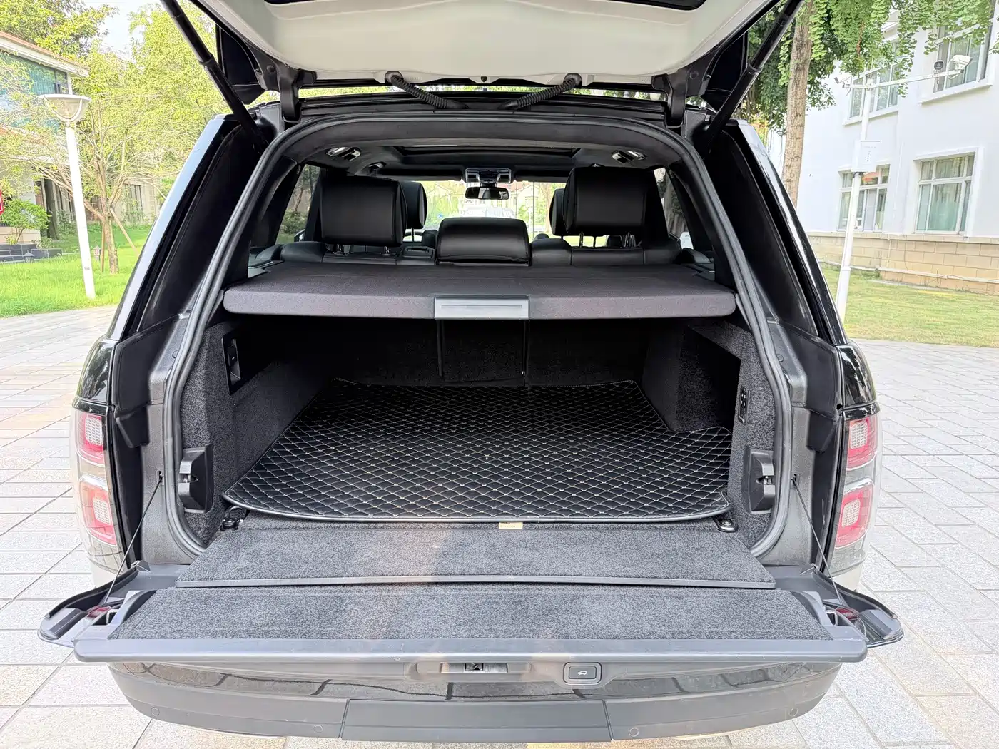 Фото 25 - Land Rover Range Rover