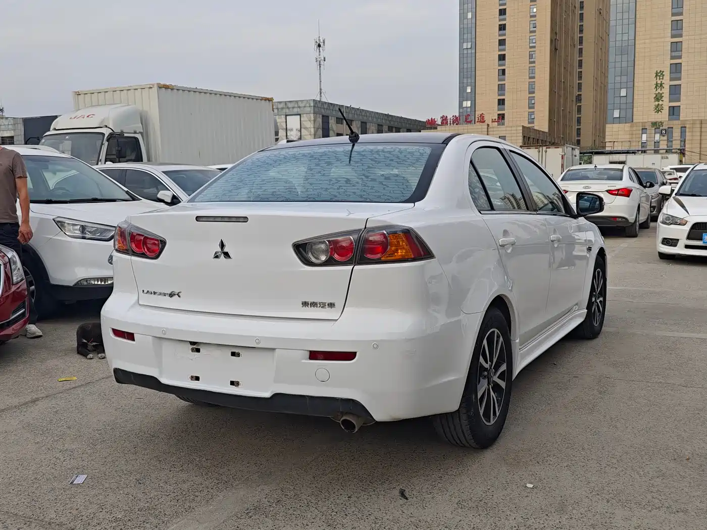 Mitsubishi Lancer EX 2016 1.8L Manual Black & White Replica Edition фото 9