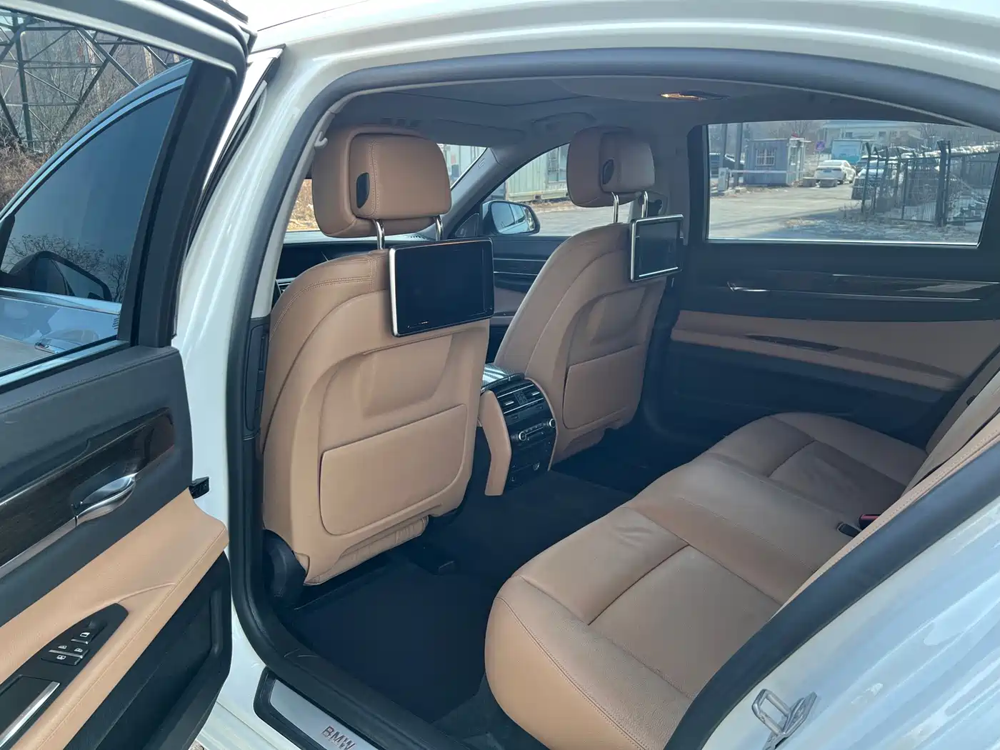 BMW 7 Series 2014 730Li Premium фото 11