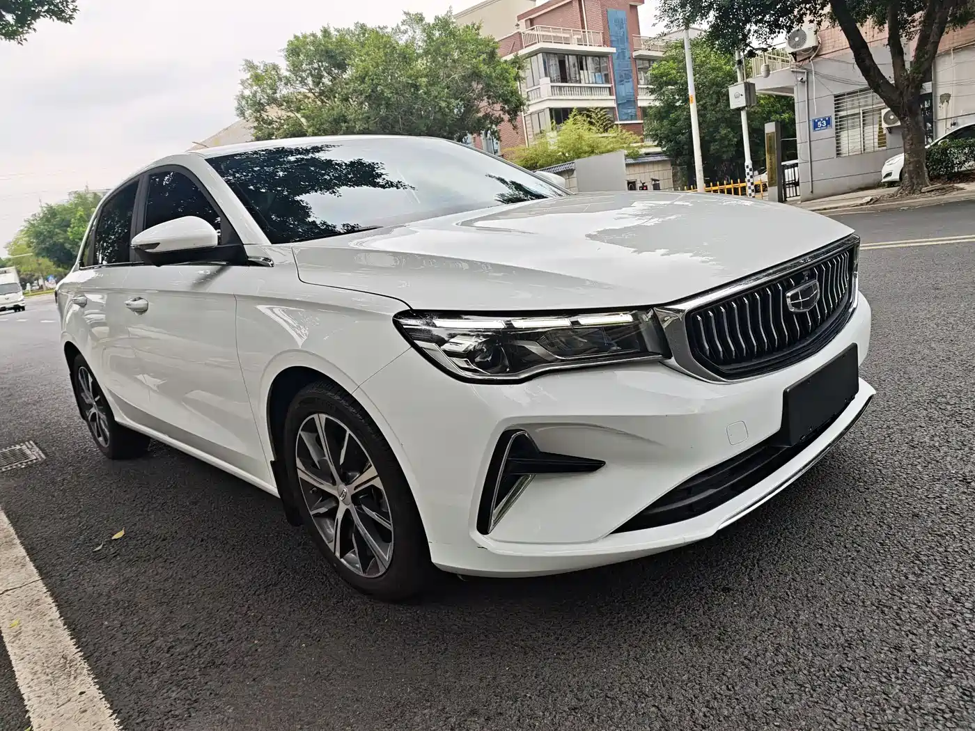 GEELY AUTOMOBILE EMGRAND