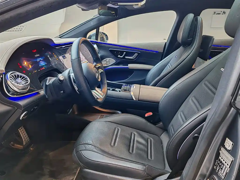 MERCEDES-BENZ EQS AMG