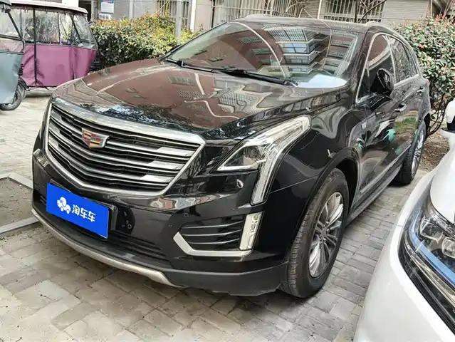 CADILLAC XT5