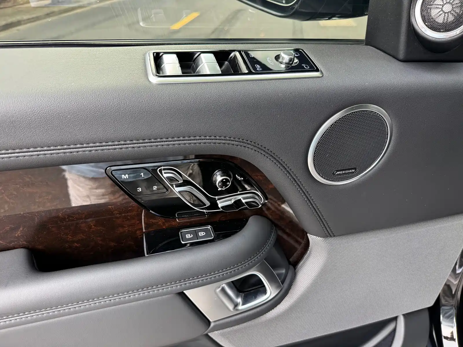 Фото 8 - Land Rover Range Rover