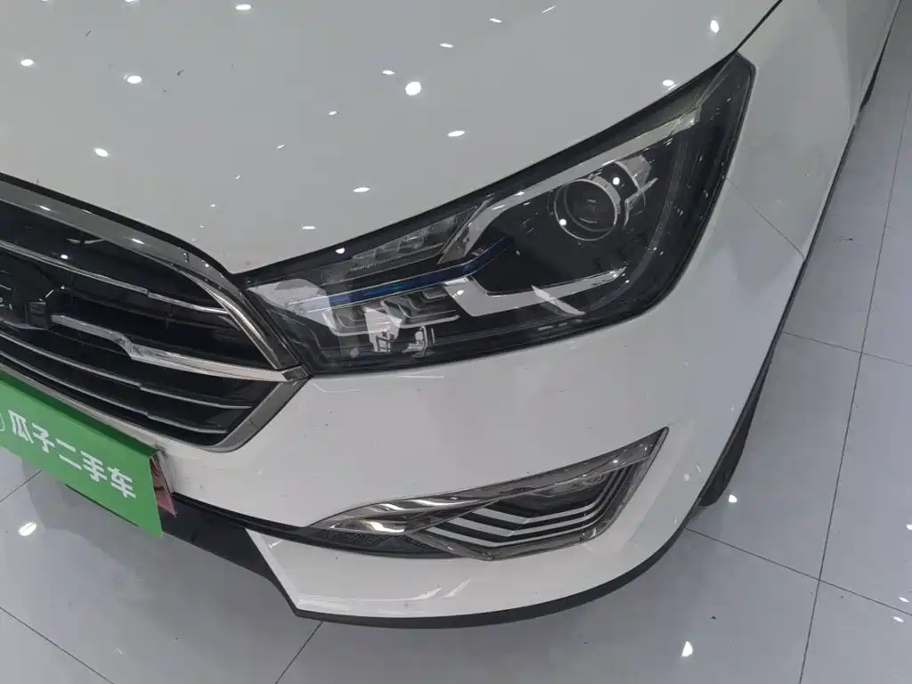 Zotye T300 2018 2017 1.5T CVT Premium