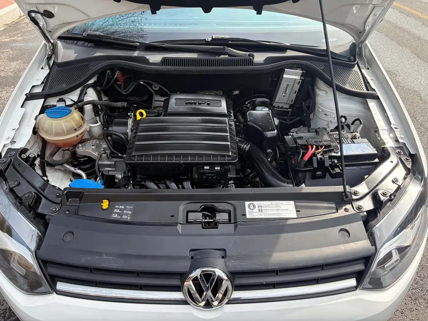 Volkswagen Polo 2016 1.4L Manual Trend фото 11