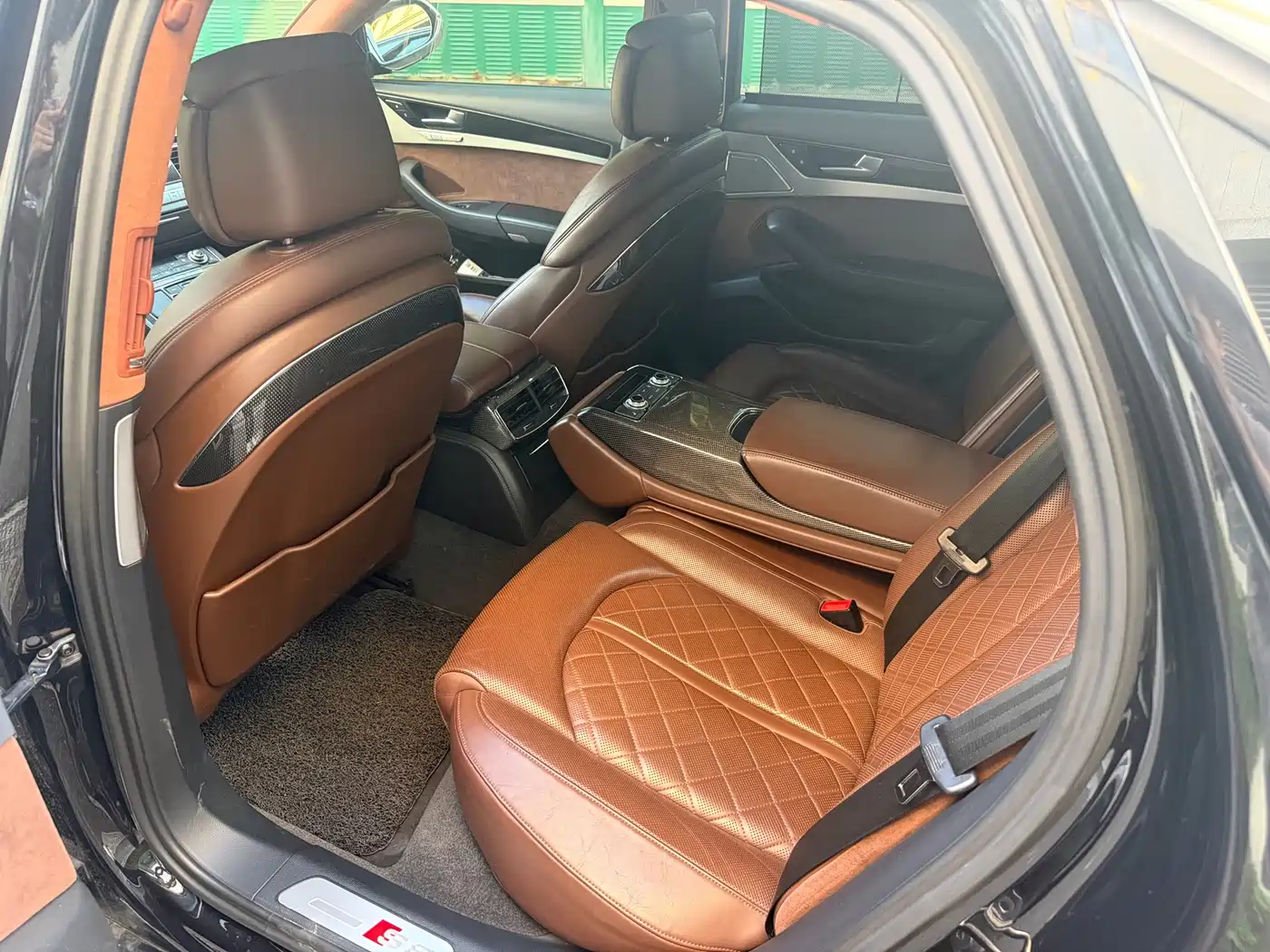 Audi S8 2013 S8 4.0TFSI quattro фото 6
