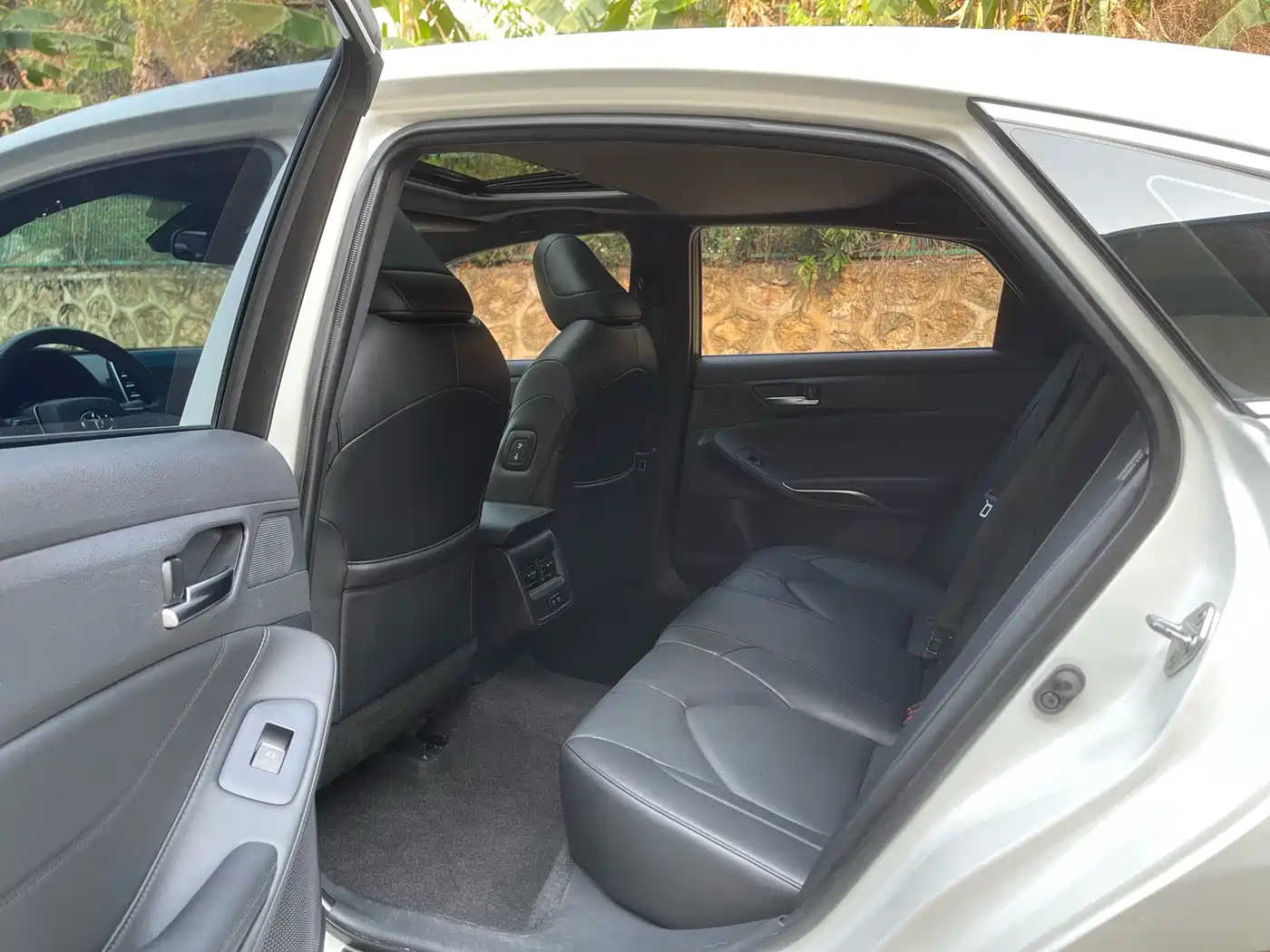Toyota Avalon 2021 2.5L Luxury Edition фото 6