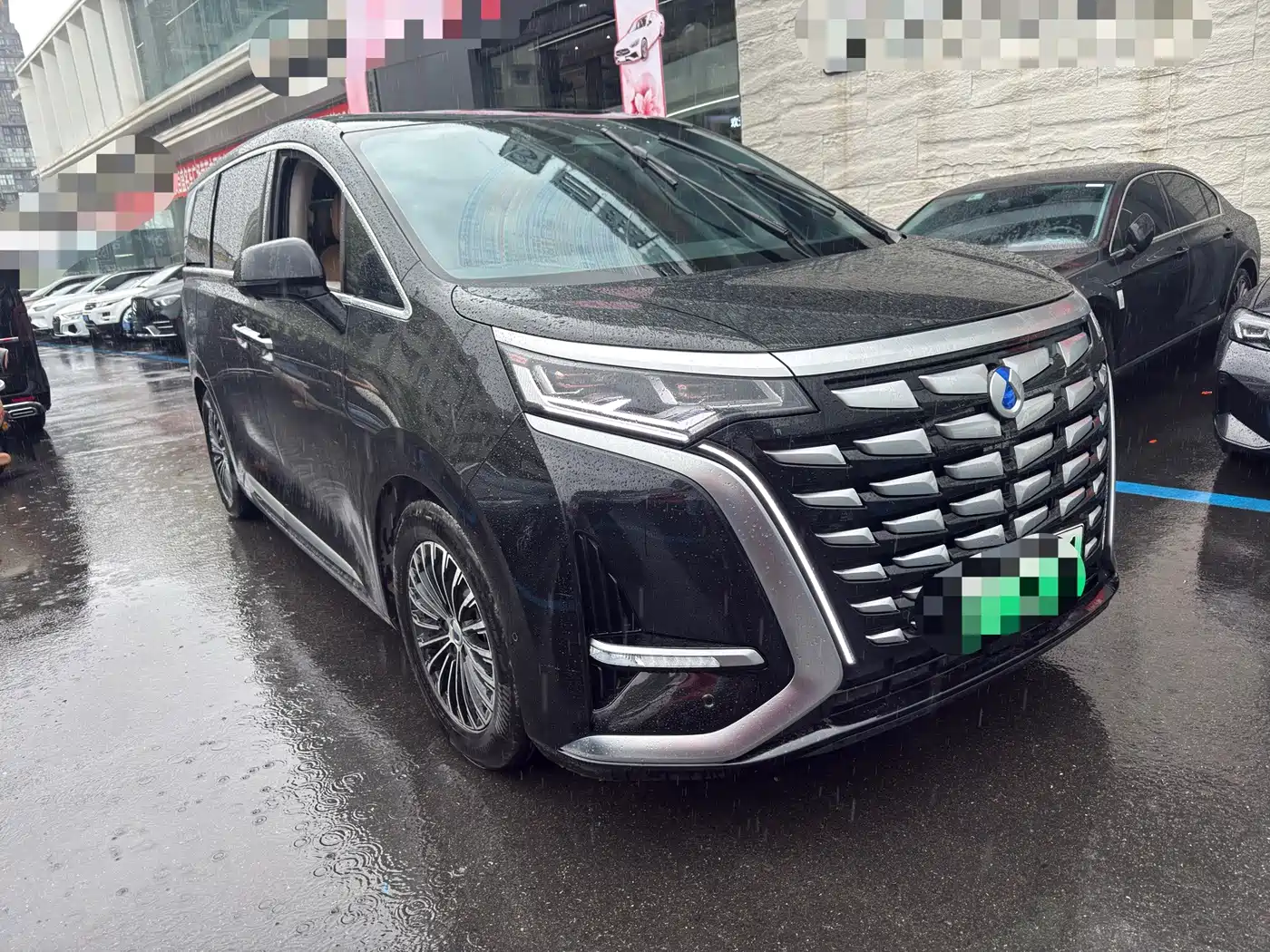 DENZA D9