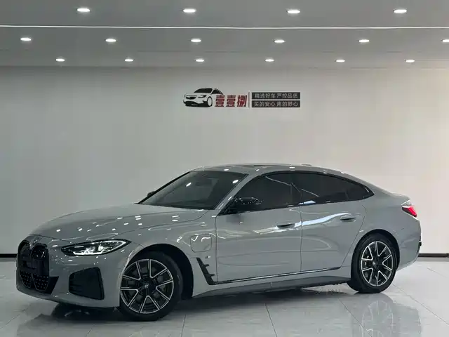 BMW i4 2022 eDrive40