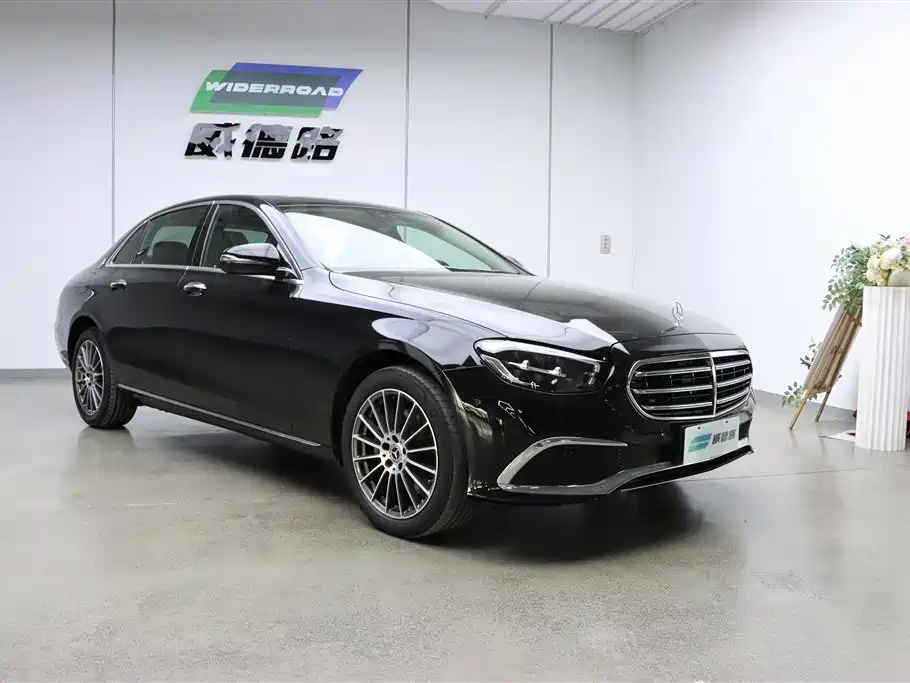 Mercedes-Benz E-Class 2023 Facelift E 260 L фото 3