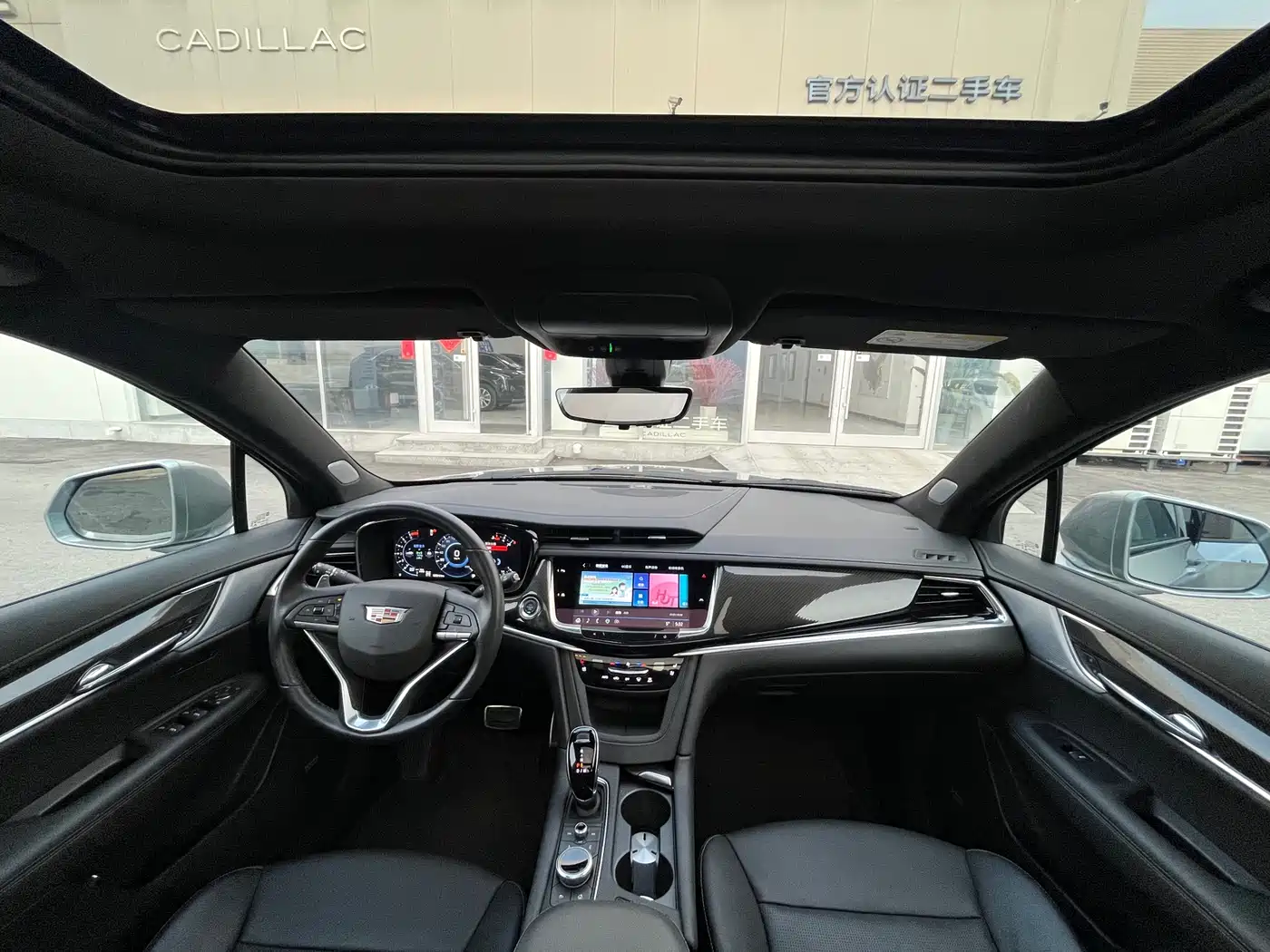 Cadillac XT6 2025 2.0T 6-Seater AWD Executive Black Label Edition фото 18