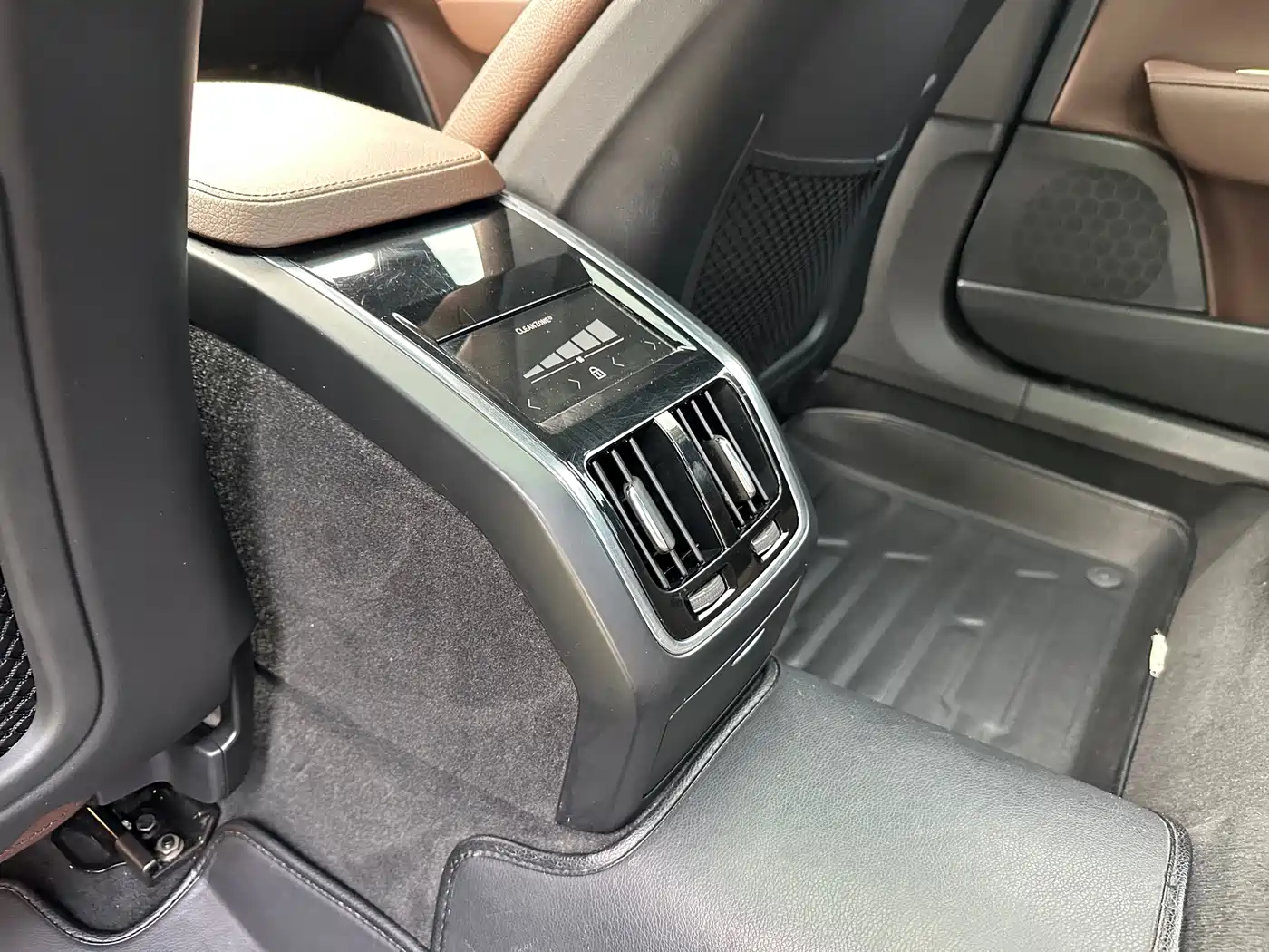 Volvo S90 2021 Model B5 Inscription Luxury Edition фото 11