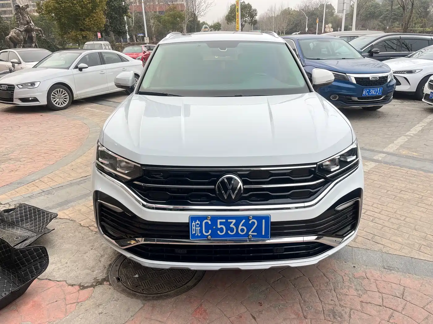 Volkswagen Tayron X 2020 330TSI 2WD Premium Smart Edition фото 2