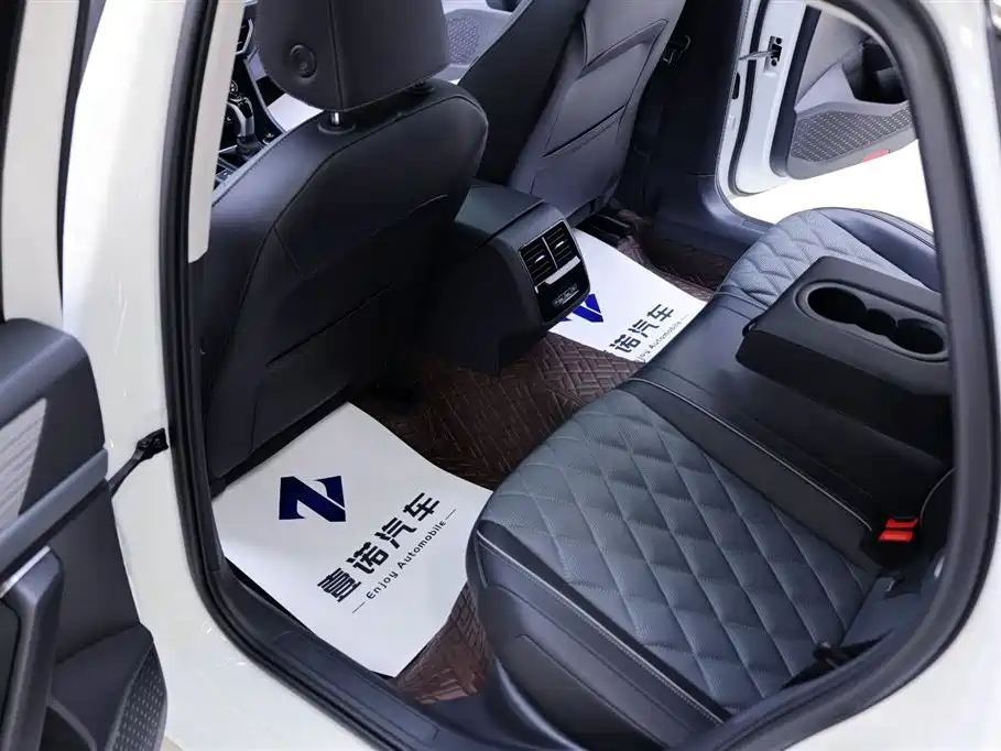 Volkswagen Sagitar 2025 Facelift 300TSI DSG Beyond Edition фото 30