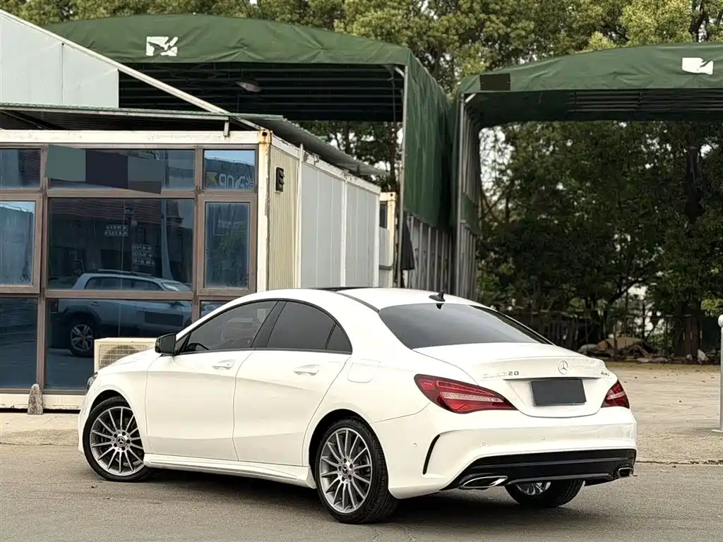 Mercedes-Benz CLA (Import) 2018 CLA 220 4MATIC фото 4