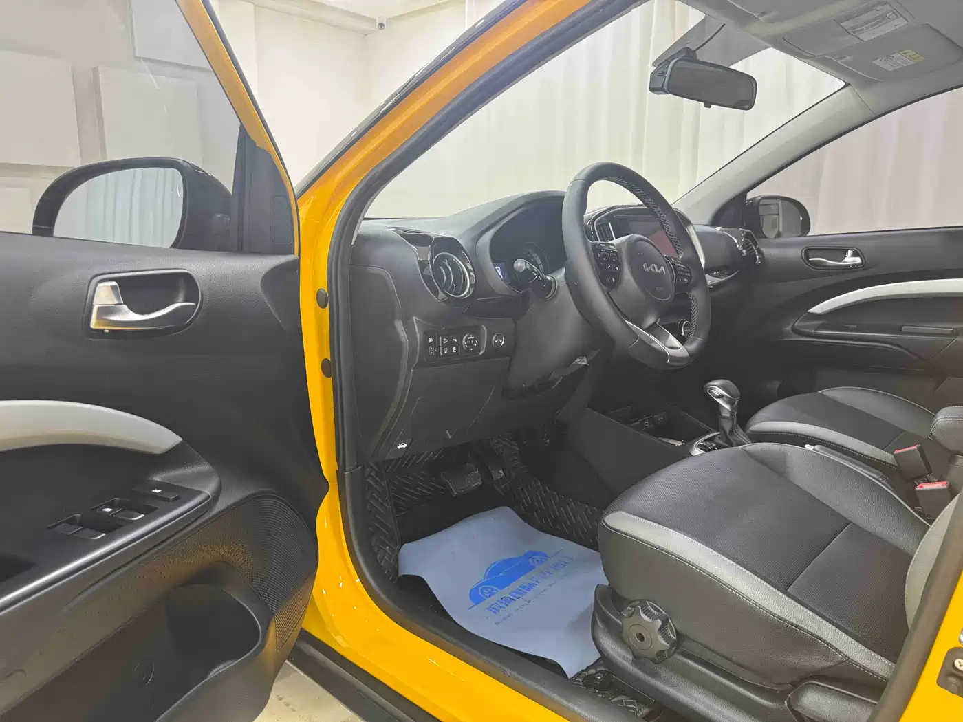 Kia KX1 2021 1.4L CVT Fun Sunroof Version фото 7